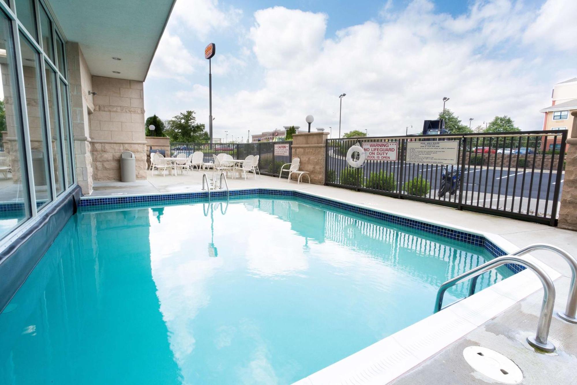 Drury Inn & Suites Dayton North Екстериор снимка